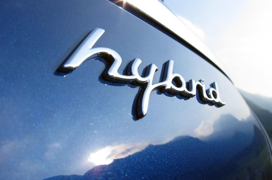  Porsche Panamera S Hybrid 2012 года  (фото 39 из 53)